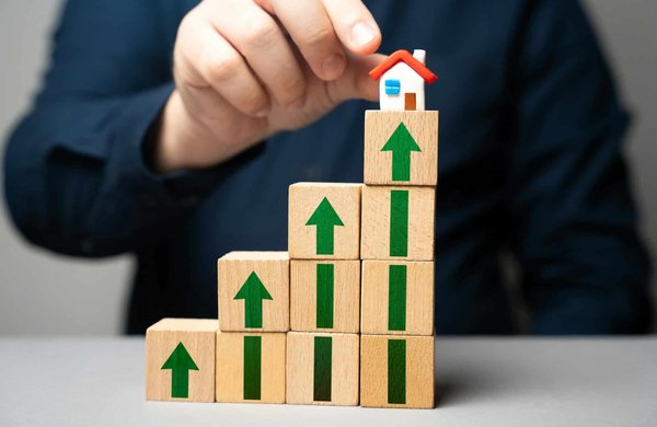 Maximiser les profits grâce à l'achat, la rénovation et la revente de biens immobiliers